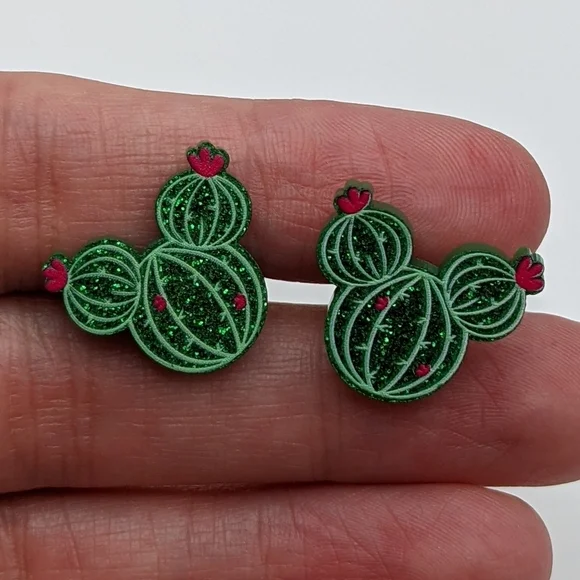 Mickey Mouse cactus green glitter acrylic stud earrings - Picture 6 of 6